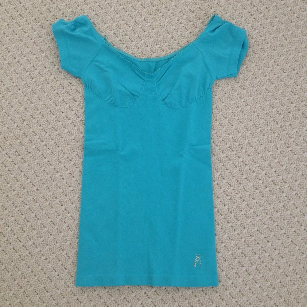 New Marciano stretchy fitted top